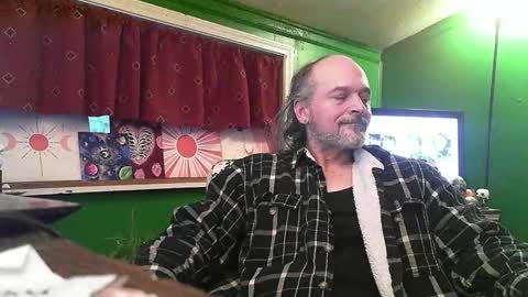 Snapshot of hippiedad333 chatting on February 2026 11:03:01 PM hippiedad333 online show from February 2026 11:03:01 PM