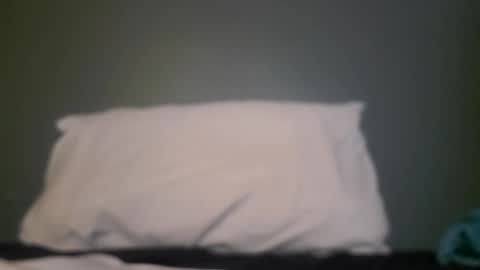 hippopotamus7 online show from September 2025 04:01:01 AM