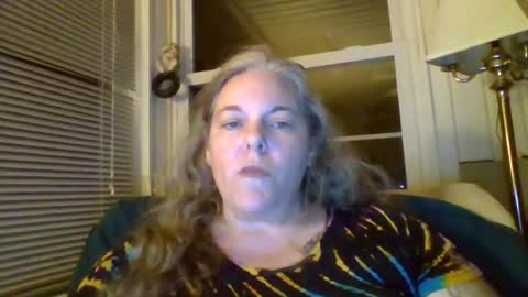 hippysnewhere online show from June 2026 04:09:01 AM