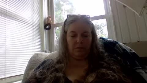 hippysnewhere online show from June 2026 11:54:02 AM