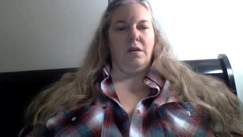 hippysnewhere online show from July 2026 08:43:01 AM