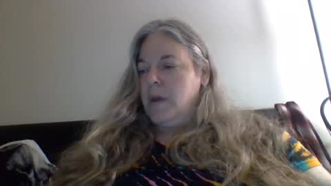 hippysnewhere online show from July 2026 09:51:01 AM