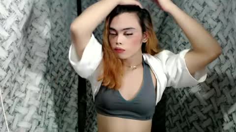 Snapshot of hoelyaurora chatting on June 2026 03:29:01 PM Aurora3 online show from June 2026 03:29:01 PM