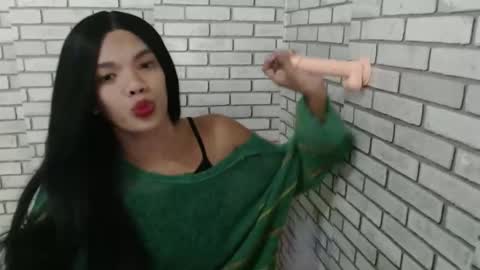 Guinevere3 online show from January 2026 06:00:01 PM