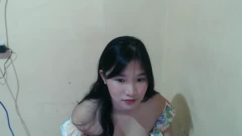 Snapshot of hoelykalea chatting on May 2026 03:16:02 PM Kalea3 online show from May 2026 03:16:02 PM