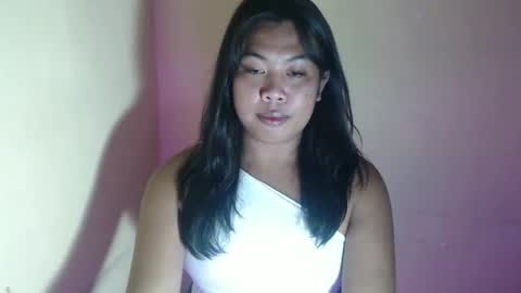 Layla3 online show from March 2026 11:43:01 PM