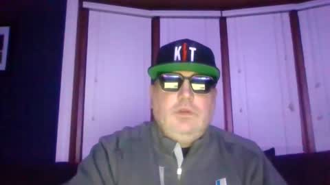 Snapshot of holden_minutz chatting on December 2025 09:40:02 AM holden_minutz online show from December 2025 09:40:02 AM