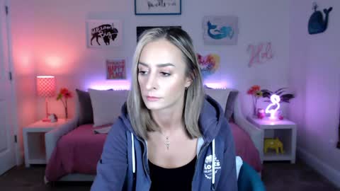 Holi Hurricane online show from February 2025 03:32:02 AM