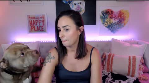 Holi Hurricane online show from April 2026 03:22:02 AM