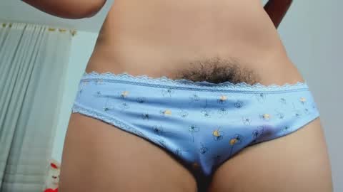 holly... online show from February 2025 03:31:02 PM