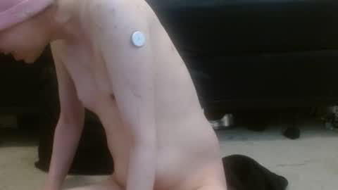 Holly Hawkes online show from November 2025 08:57:01 PM