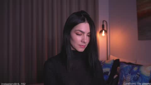 Holly Linder online show from April 2026 02:37:02 AM