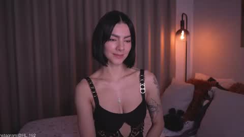 Snapshot of hollylinder_ chatting on July 2026 02:00:02 AM Holly Linder online show from July 2026 02:00:02 AM