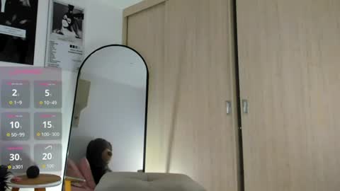 Snapshot of hollyprincess_2 chatting on June 2026 01:52:01 AM holly princess mermaid online show from June 2026 01:52:01 AM