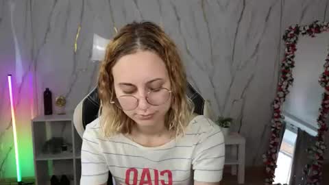 Polly online show from July 2026 02:22:02 AM