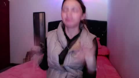 Snapshot of holy_julii chatting on July 2026 05:31:02 AM holy_julii online show from July 2026 05:31:02 AM