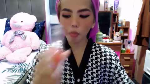 holy_molly1 online show from November 2025 02:55:02 AM