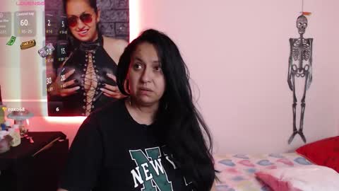 Milena online show from October 2025 10:52:02 PM