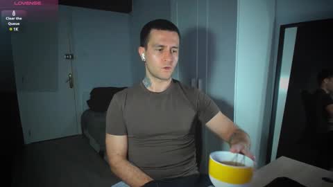 Andrew online show from February 2025 04:04:01 PM