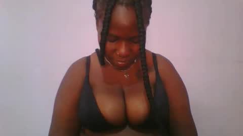 honey_beb online show from October 2025 08:13:01 AM
