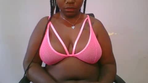 honey_beb online show from November 2025 08:57:02 AM