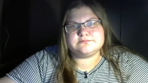 Snapshot of honey_bunny_x chatting on June 2026 08:13:02 PM Bunny online show from June 2026 08:13:02 PM