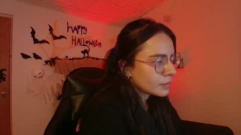   online show from October 2025 03:57:02 PM
