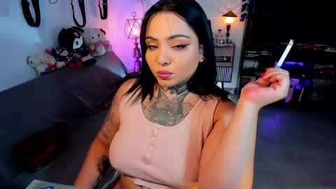 Snapshot of honey_mooon chatting on July 2026 06:43:02 PM Maria online show from July 2026 06:43:02 PM