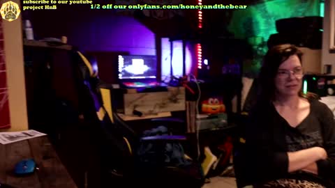 Honey and Bear online show from January 2025 03:08:01 AM