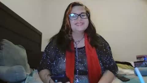 HoneyBear online show from December 2025 05:21:01 PM