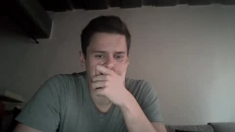 Snapshot of honeybeee1989 chatting on February 2025 03:28:02 PM honeybeee1989 online show from February 2025 03:28:02 PM