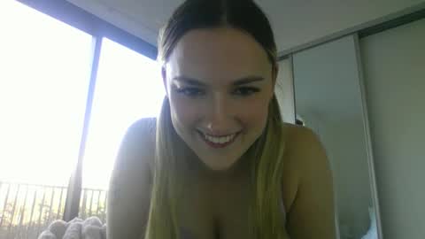 honeyblakex online show from April 2026 11:02:02 PM