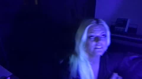 Snapshot of honeybuhnny chatting on February 2026 02:06:02 PM honeybuhnny online show from February 2026 02:06:02 PM