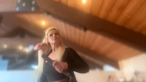 Snapshot of honeybuhnny chatting on March 2026 01:56:02 AM honeybuhnny online show from March 2026 01:56:02 AM