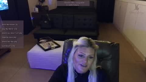 honeybuhnny online show from March 2026 05:04:01 AM