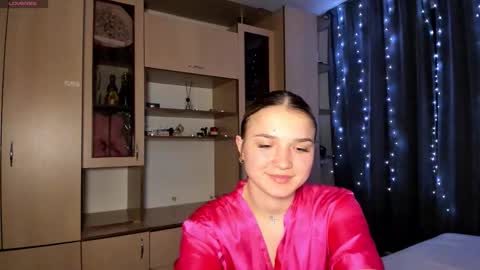 Snapshot of honeybunnyyy_ chatting on March 2026 08:52:02 PM HoneyBunny online show from March 2026 08:52:02 PM