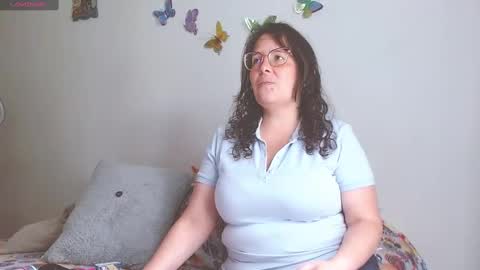 sofia online show from January 2025 06:45:02 PM