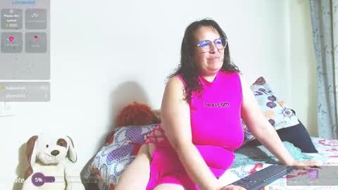 sofia online show from March 2025 09:37:01 PM