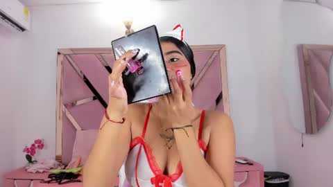 honeyht online show from July 2026 12:03:02 PM