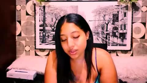 Snapshot of honeyrae01 chatting on January 2026 06:55:02 PM honeyrae01 online show from January 2026 06:55:02 PM