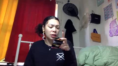 Snapshot of honeyruby chatting on October 2025 01:12:01 PM Ruby Sparks online show from October 2025 01:12:01 PM