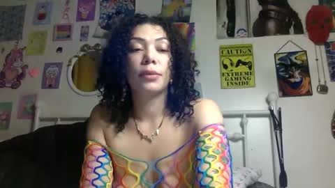 Snapshot of honeyruby chatting on December 2025 05:03:02 AM Ruby Sparks online show from December 2025 05:03:02 AM