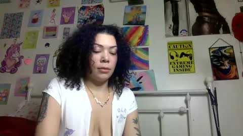 Snapshot of honeyruby chatting on December 2025 05:04:02 AM Ruby Sparks online show from December 2025 05:04:02 AM