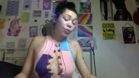 Snapshot of honeyruby chatting on January 2026 02:44:01 PM Ruby Sparks online show from January 2026 02:44:01 PM