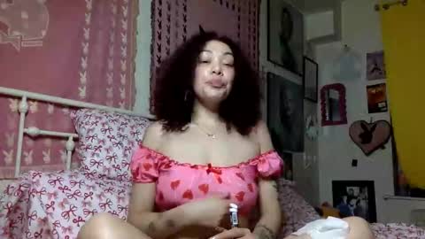 Snapshot of honeyruby chatting on February 2026 04:09:02 AM Ruby Sparks online show from February 2026 04:09:02 AM