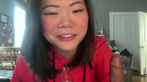 Snapshot of honeysunshineneko chatting on May 2026 03:06:02 PM HoneySunshineNeko online show from May 2026 03:06:02 PM