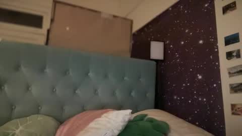 Emi Rose online show from November 2025 07:08:02 AM