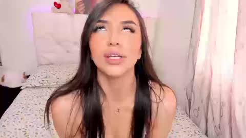 Andrea online show from September 2025 03:56:02 PM