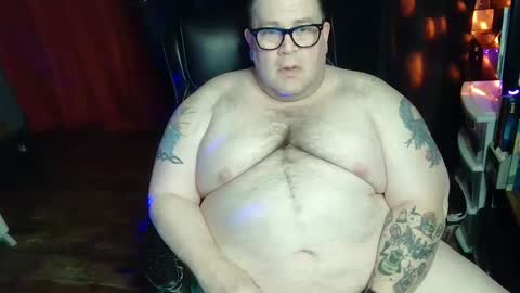 Snapshot of hoosierdaddyxl chatting on December 2024 05:09:02 AM Sir online show from December 2024 05:09:02 AM