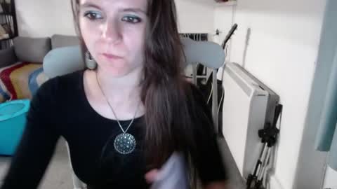 Snapshot of hope_xo chatting on May 2026 11:02:01 PM Hope online show from May 2026 11:02:01 PM